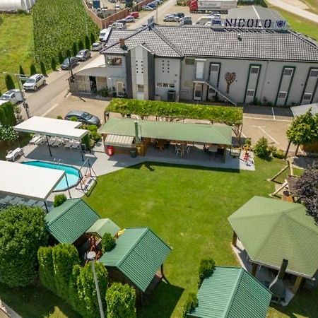 Kruševac Garni Hotel & Spa Nicolo מראה חיצוני תמונה