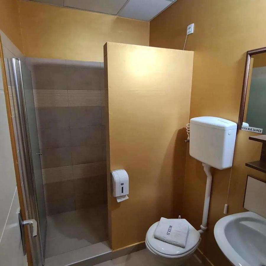 Kruševac Garni Hotel & Spa Nicolo מראה חיצוני תמונה