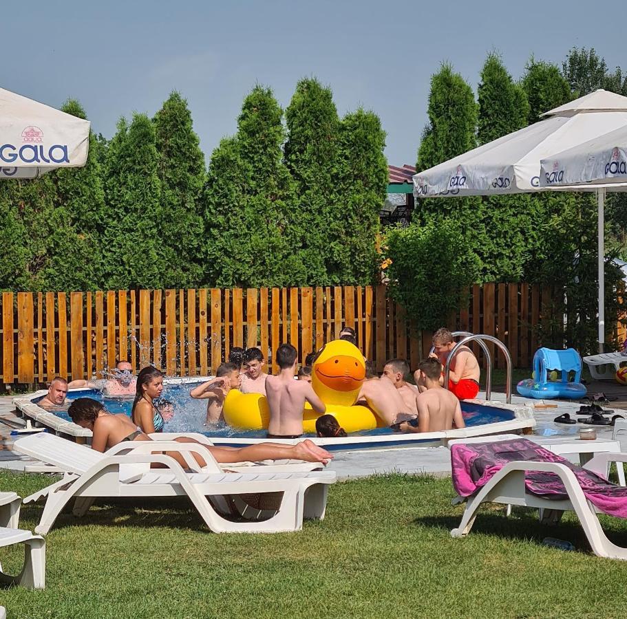 Kruševac Garni Hotel & Spa Nicolo מראה חיצוני תמונה