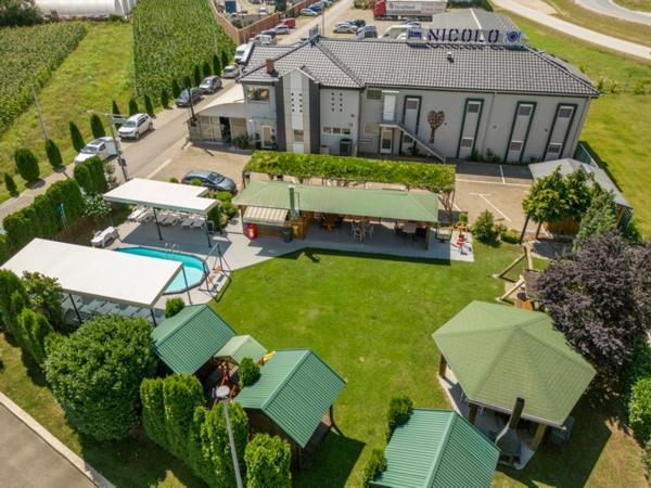 Kruševac Garni Hotel & Spa Nicolo מראה חיצוני תמונה