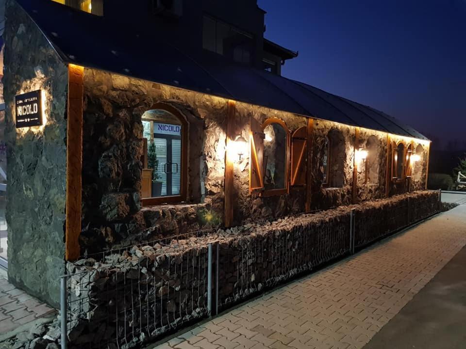 Kruševac Garni Hotel & Spa Nicolo מראה חיצוני תמונה
